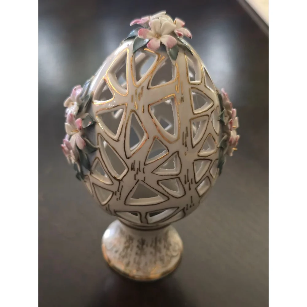 Vintage Cottagecore Russian Fenix White Gold Floral Cutout Ceramic Egg Decor